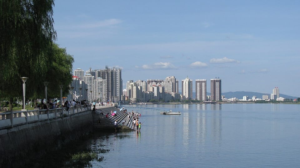 丹東（中国）