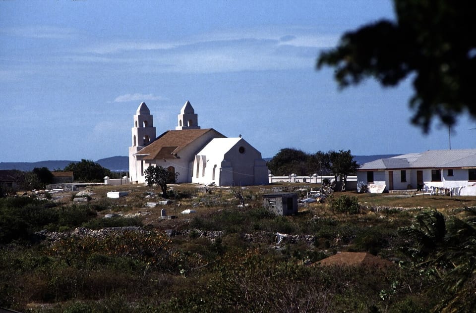 Deadman's Cay（バハマ）